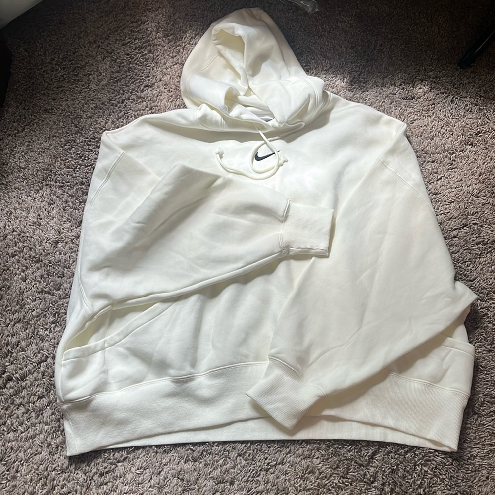 NWOT NIKE HOODIE; white/cream